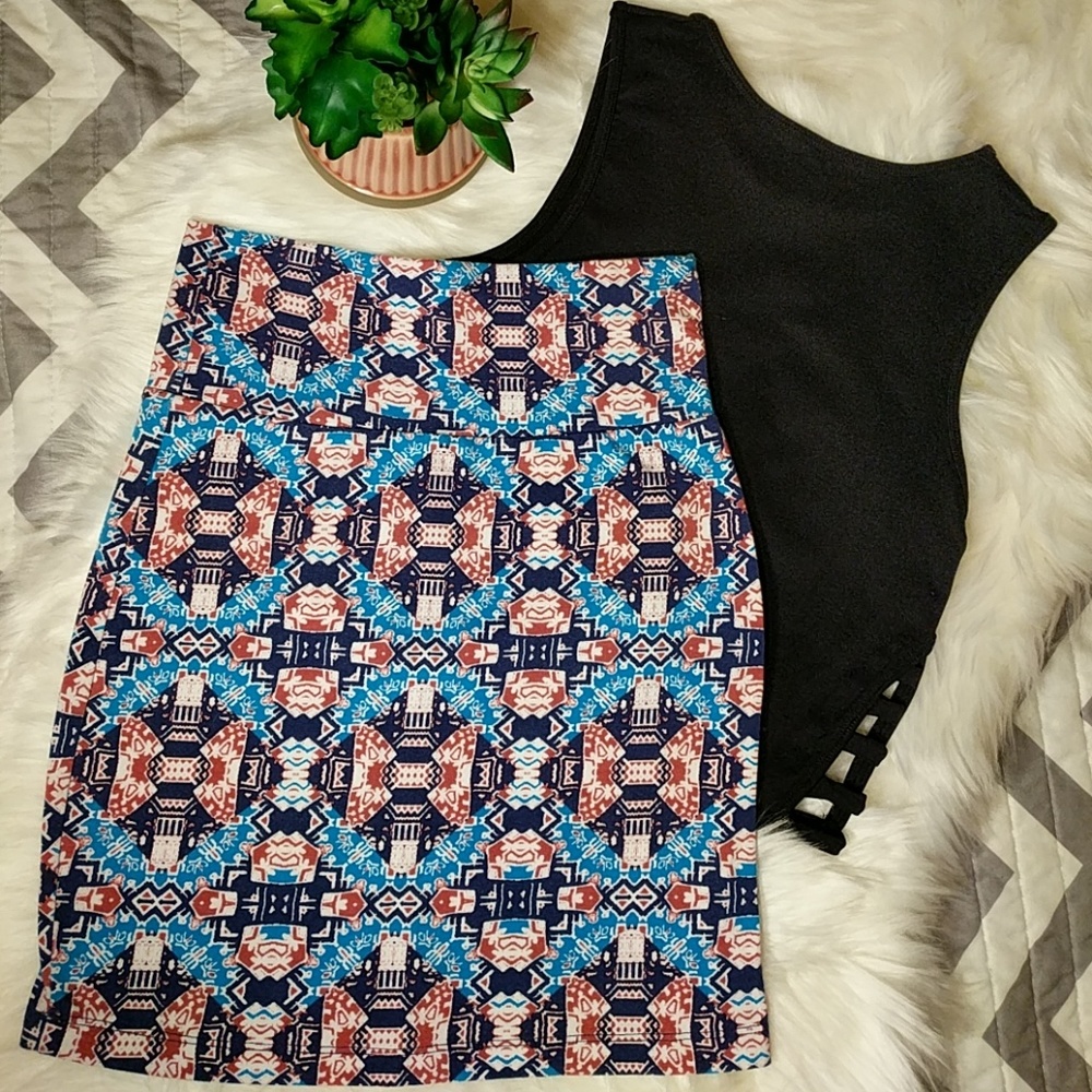 Charlotte Russe Aztec Pencil Skirt- S